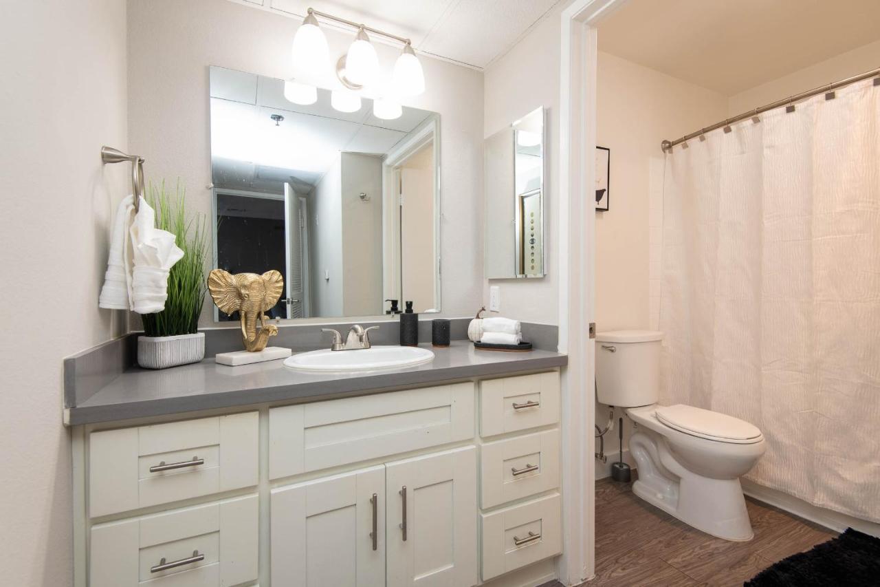 Luxury One Bedroom Apartments Free Parking&Pool Los Angeles Exterior photo